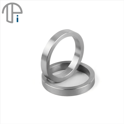 A titángyűrűk nehezek vagy könnyűek?